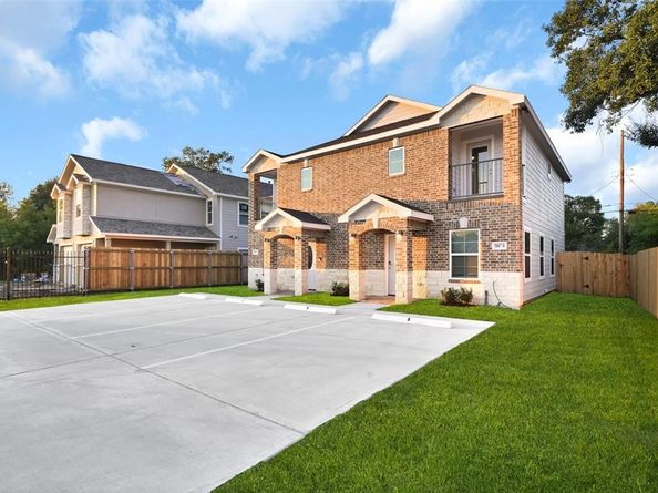 7923 Bowen Street A/B, Houston TX 77051