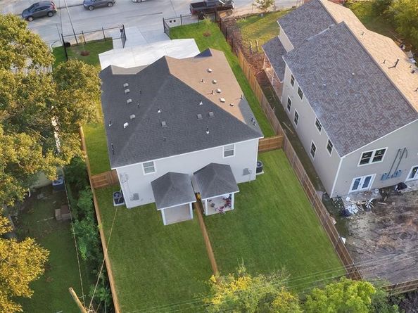 7923 Bowen Street A/B, Houston TX 77051