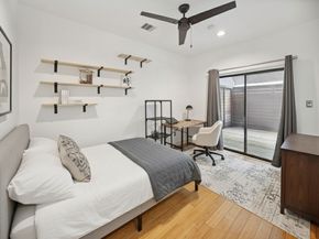 2010 Blodgett Street G, Houston TX 77004