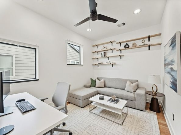 2010 Blodgett Street G, Houston TX 77004