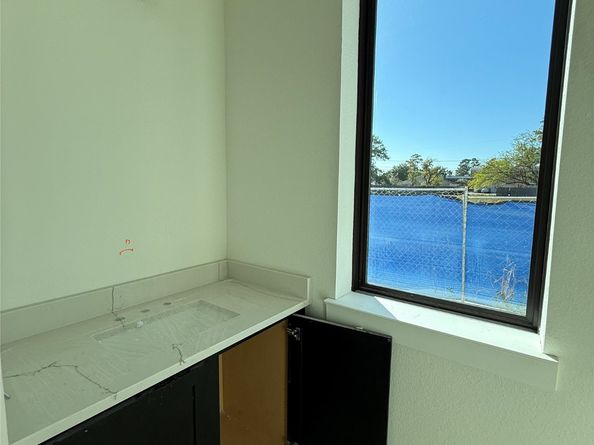 1422 Caywood Lane D, Houston TX 77055