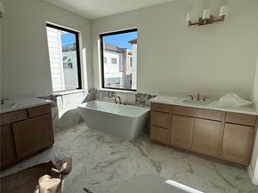 1422 Caywood Lane D, Houston TX 77055