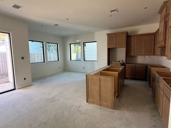 1422 Caywood Lane D, Houston TX 77055