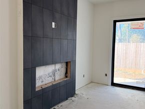 1422 Caywood Lane D, Houston TX 77055