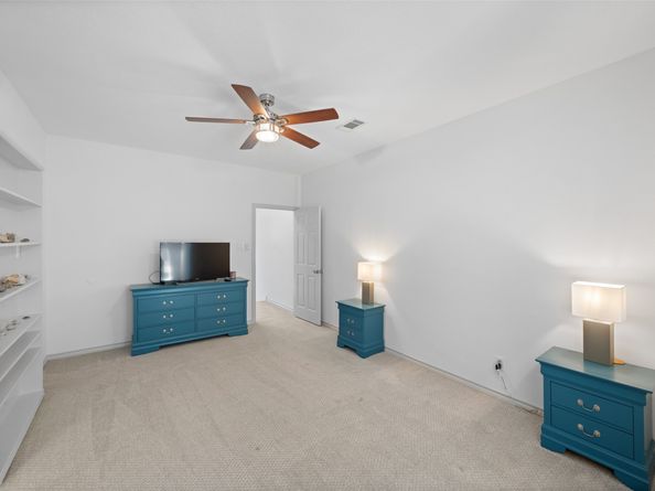 46 Rolling Links Court, The Woodlands TX 77380