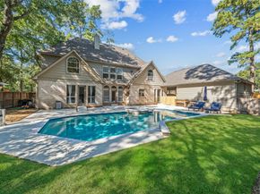 46 Rolling Links Court, The Woodlands TX 77380