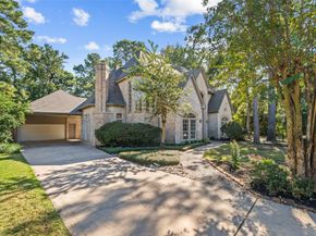 46 Rolling Links Court, The Woodlands TX 77380