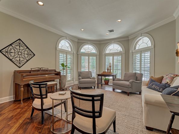 95 Wind Ridge Circle, The Woodlands TX 77381