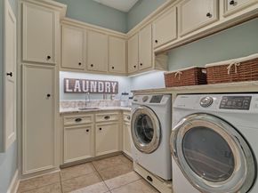 95 Wind Ridge Circle, The Woodlands TX 77381