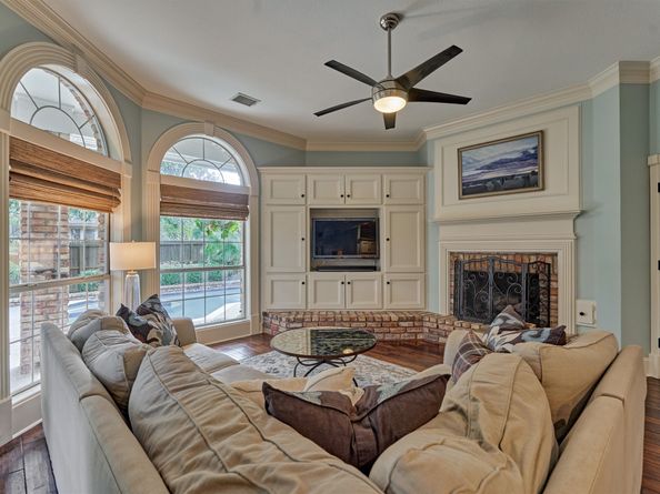 95 Wind Ridge Circle, The Woodlands TX 77381