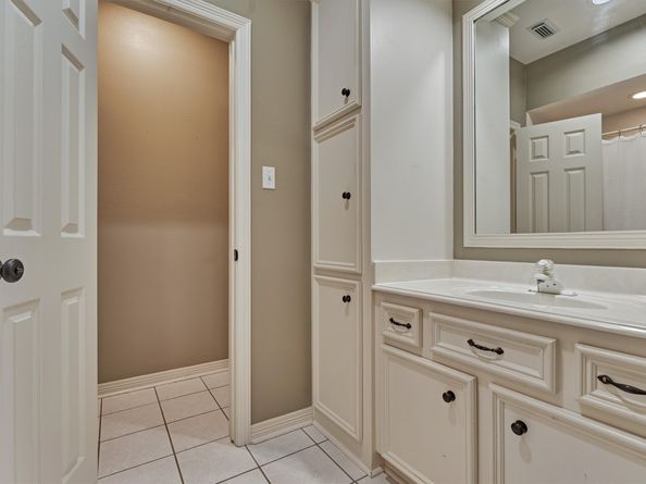 95 Wind Ridge Circle, The Woodlands TX 77381