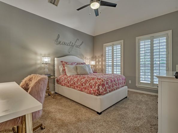 95 Wind Ridge Circle, The Woodlands TX 77381