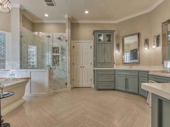 95 Wind Ridge Circle, The Woodlands TX 77381