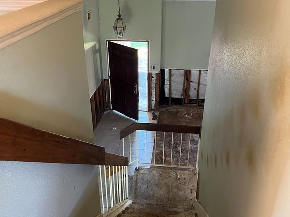 4710 Whispering Falls Drive, Houston TX 77084