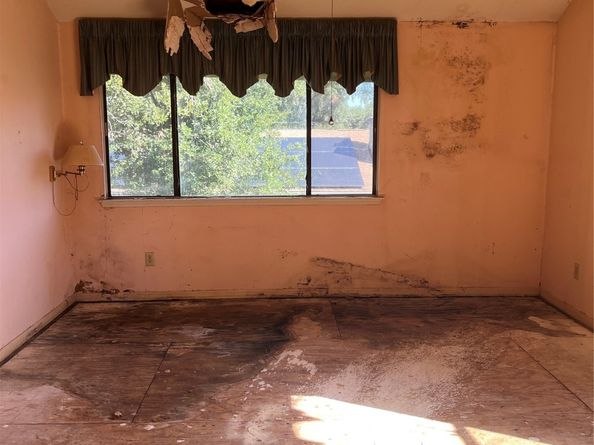 4710 Whispering Falls Drive, Houston TX 77084