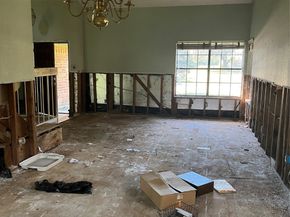 4710 Whispering Falls Drive, Houston TX 77084