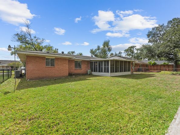 1723 Tannehill Drive, Houston TX 77008