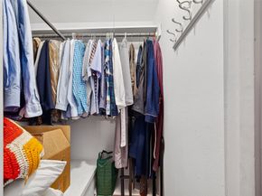 5204 Arboles Drive B, Houston TX 77035