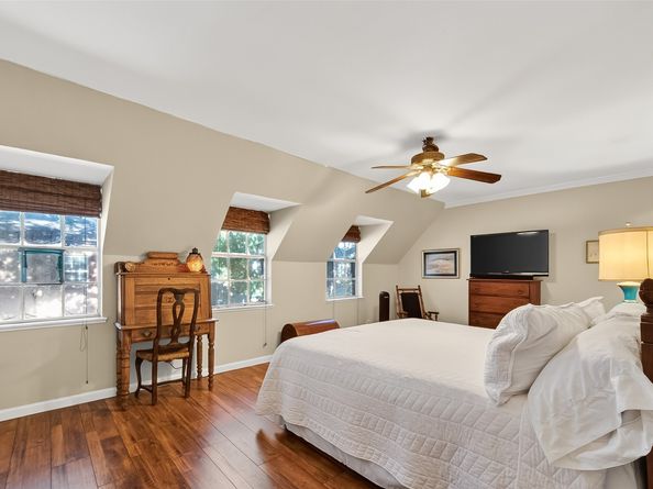 5204 Arboles Drive B, Houston TX 77035