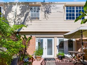 5204 Arboles Drive B, Houston TX 77035