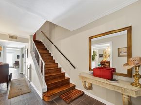 5204 Arboles Drive B, Houston TX 77035