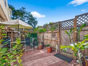 5204 Arboles Drive B, Houston TX 77035