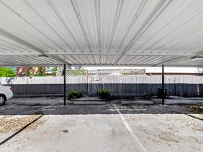 5204 Arboles Drive B, Houston TX 77035