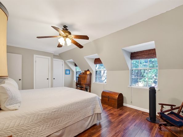 5204 Arboles Drive B, Houston TX 77035