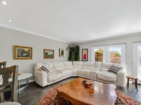 5204 Arboles Drive B, Houston TX 77035