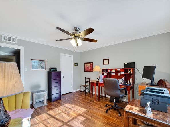 5204 Arboles Drive B, Houston TX 77035