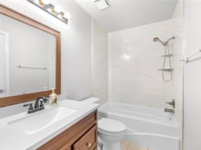 8118 Vista Del Sol Drive, Houston TX 77083