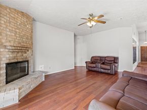 8118 Vista Del Sol Drive, Houston TX 77083