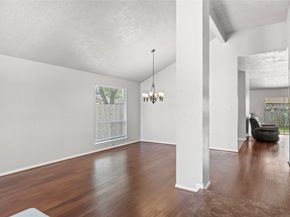 8118 Vista Del Sol Drive, Houston TX 77083