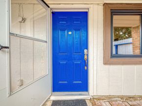 12042 Mighty Oak Drive B, Houston TX 77066