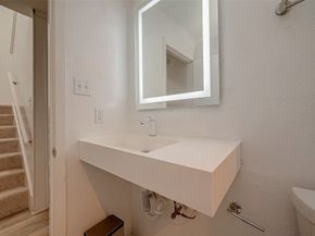 12042 Mighty Oak Drive B, Houston TX 77066