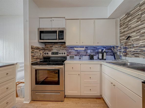 12042 Mighty Oak Drive B, Houston TX 77066