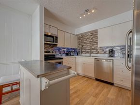 12042 Mighty Oak Drive B, Houston TX 77066