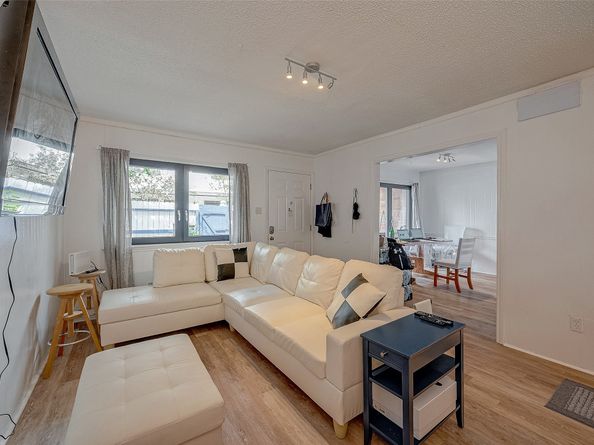 12042 Mighty Oak Drive B, Houston TX 77066