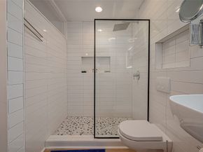 12042 Mighty Oak Drive B, Houston TX 77066