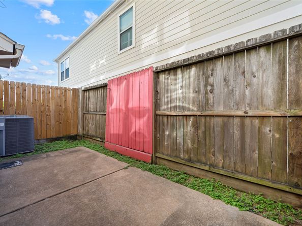 7022 Plum Creek Trail Lane, Houston TX 77087