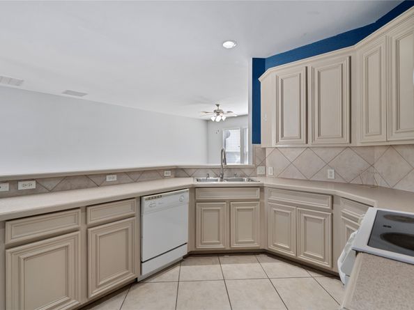 7022 Plum Creek Trail Lane, Houston TX 77087