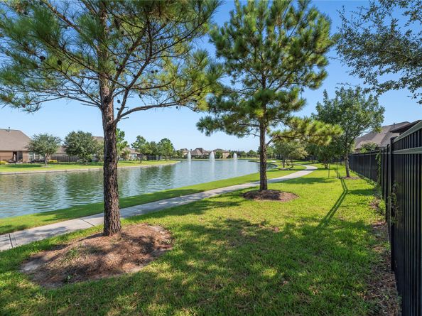 9917 Easton Sky Lane, Cypress TX 77433