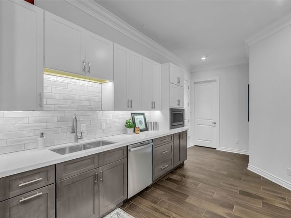 510 Lovett Boulevard 404, Houston TX 77006