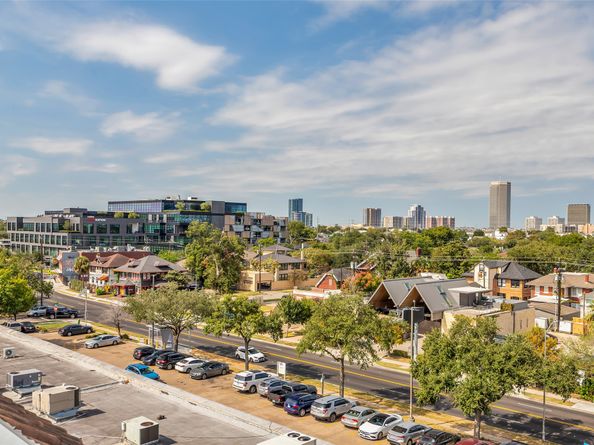510 Lovett Boulevard 404, Houston TX 77006