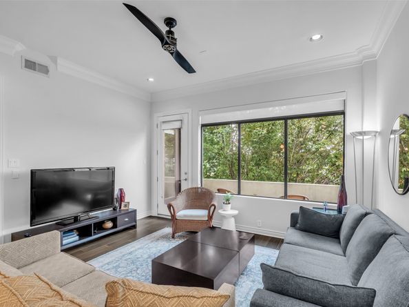 510 Lovett Boulevard 404, Houston TX 77006