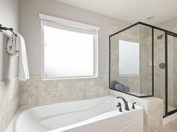 11 Canterborough Place, Tomball TX 77375