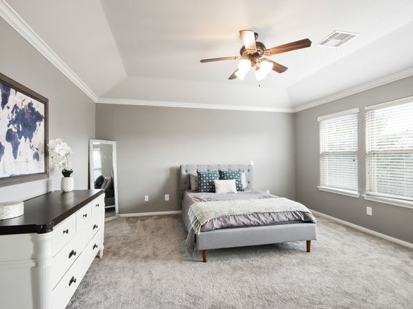 11 Canterborough Place, Tomball TX 77375