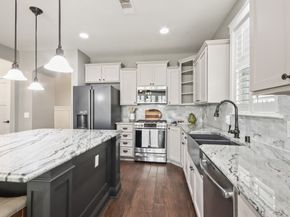 11 Canterborough Place, Tomball TX 77375