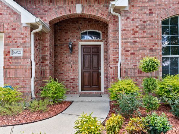 16027 Belleshire Lane, Houston TX 77084