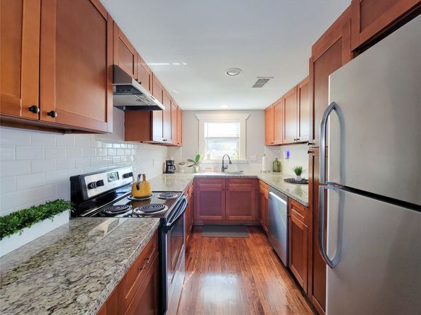 2604 Cochran Street, Houston TX 77009